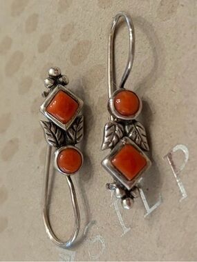 Rare Vintage Silpada Sterling Silver Red Coral Stone Earrings W0885